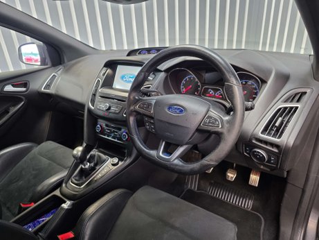 Ford Focus 2.3T EcoBoost RS Hatchback 5dr Petrol Manual AWD Euro 6 (s/s) (350 ps) 29