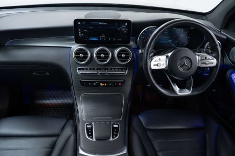 Mercedes-Benz GLC 2.0 GLC300d AMG Line (Premium Plus) SUV 5dr Diesel G-Tronic+ 4MATIC Euro 6 22