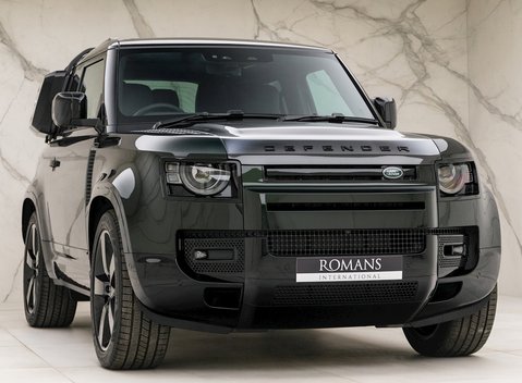 Land Rover Defender 90 X D300 1