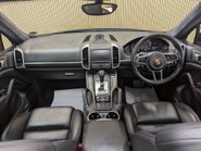 Porsche Cayenne 4.8 Cayenne V8 T Tiptronic S 4WD 5dr 54