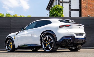 Ferrari Purosangue 3