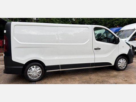 Vauxhall Vivaro 1.6 CDTi 2900 BiTurbo Panel Van 5dr Diesel Manual L2 H1 Euro 6 (s/s) (125 p 9