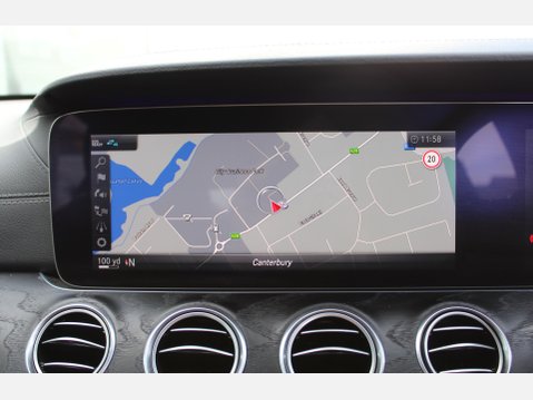 Mercedes-Benz E Class E 300 DE AMG LINE PREMIUM 28