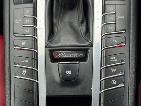 Porsche Macan 2.0T SUV 5dr Petrol PDK 4WD (s/s) (252 ps) 57