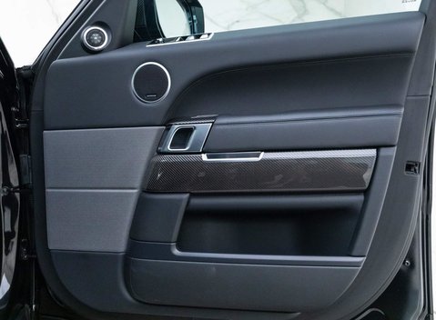 Land Rover Range Rover Sport 5.0 SVR Carbon Edition 22