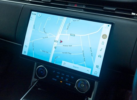 Land Rover Range Rover D350 SE 18