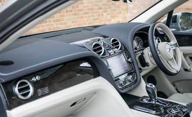 Bentley Bentayga W12 First Edition 16