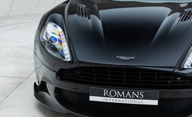 Aston Martin Vanquish S 39