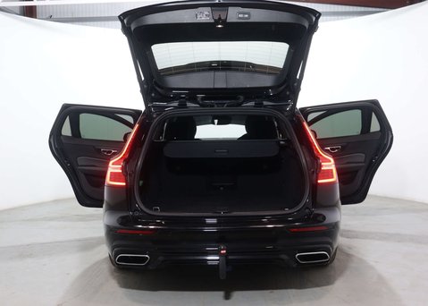 Volvo V60 2.0 V60 R-Design T6 Recharge AWD Auto 4WD 5dr 61
