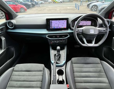 SEAT Arona 1.0 Arona Xperience Lux EcoTSI Semi-Auto 5dr 2