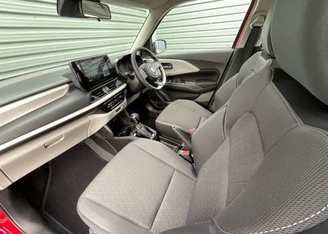 Suzuki Swift Motion 1.2 Mild Hybrid CVT 9