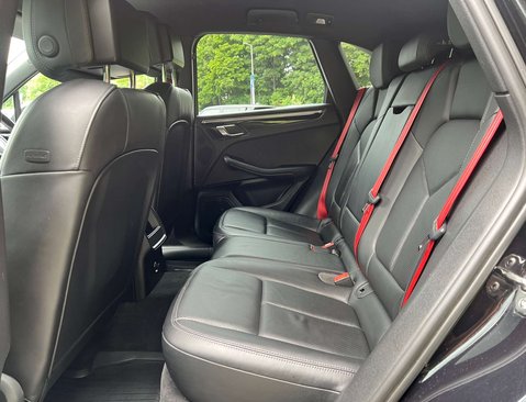 Porsche Macan 3.0 Macan S Semi-Auto 4WD 5dr 42