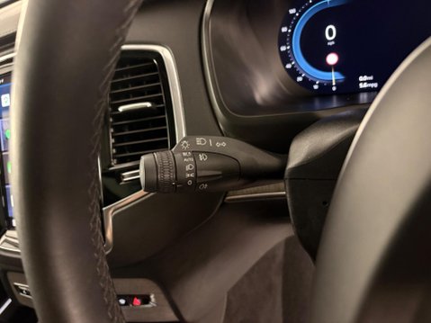 Volvo XC90 2.0h T8 Recharge 18.8kWh Ultimate Bright Auto 4WD Euro 6 (s/s) 5dr 23