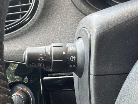 Renault Clio 1.1 Clio Dynamique TomTom 16v 5dr 34