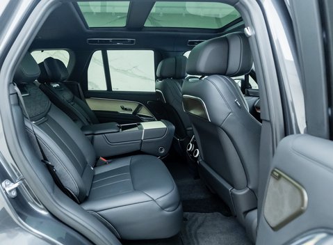 Land Rover Range Rover P530 SV 16