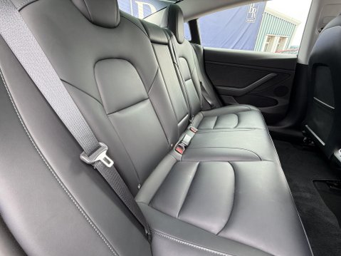 Tesla Model 3 (Dual Motor) Performance Saloon 4dr Electric Auto 4WDE (Performance Upgrade 26