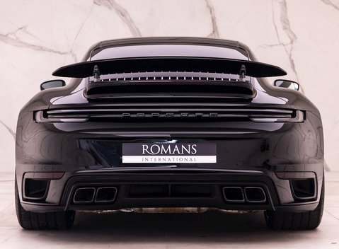 Porsche 911 Turbo S (992) 5