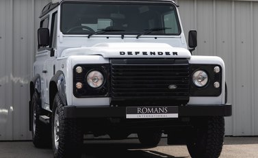 Land Rover Defender 90 Landmark 1