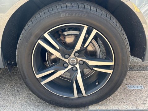 Volvo XC60 2.0h T8 Twin Engine 11.6kWh R-Design Auto AWD Euro 6 (s/s) 5dr 24