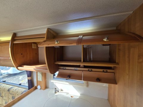 Auto-Trail Chieftain Motor Home 56