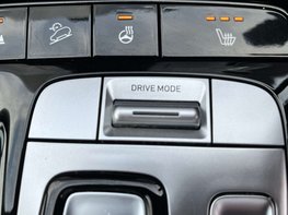Hyundai TUCSON 1.6 Tucson Premium TGDi HEV Auto 5dr 56