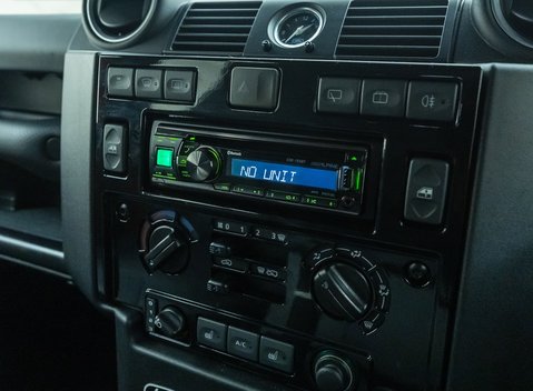 Land Rover Defender 110 ADVENTURE 25