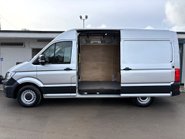 Volkswagen Crafter CR35 177 ps Tdi L2 H2 Trendline DSG Panel Van 8