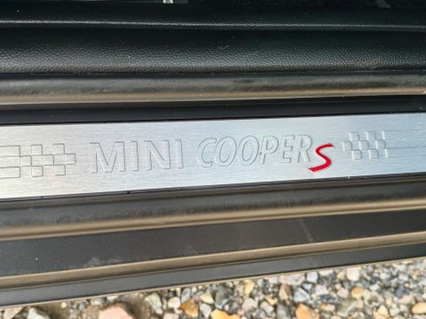 Mini Hatch COOPER S 22