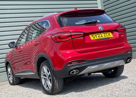 MG HS 1.5 T-GDI EXCLUSIVE 14