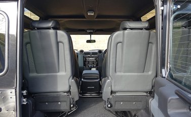 Land Rover 90 Autobiography 11