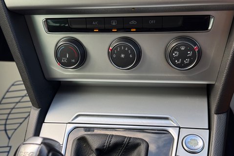 Volkswagen Passat SE BUSINESS TDI BMT DSG - £35 ROAD TAX -ULEZ READY -ADAPTIVE CRUISE CONTROL 41