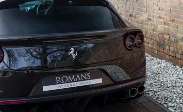 Ferrari GTC4 Lusso 24