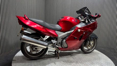 Honda CBR 2001 37K PROJECT BIKE SPARES OR REPAIR SPORTS TOURER 2