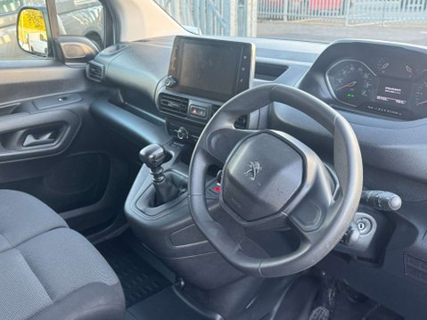 Peugeot Partner 1.5 BlueHDi 950 Professional Premium + Long Panel Van 6dr Diesel Manual LWB 5