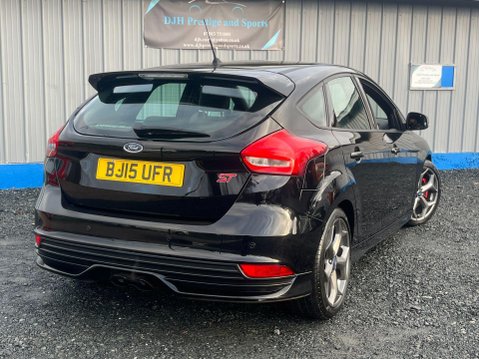 Ford Focus 2.0T EcoBoost ST-3 Euro 6 (s/s) 5dr 10