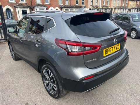 Nissan Qashqai 1.2 DIG-T N-Connecta Euro 6 (s/s) 5dr 4