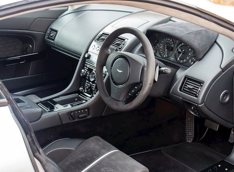 Aston Martin V8 Vantage N430 17