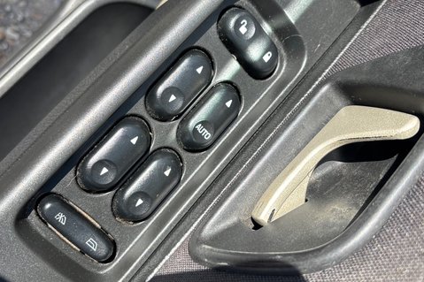 Land Rover Freelander TD4 FREESTYLE..LAST OWNER 14 YEARS..AIR CON..HEATED SEATS..SIDE STEPS.. 21