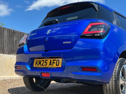 Suzuki Swift ULTRA 18