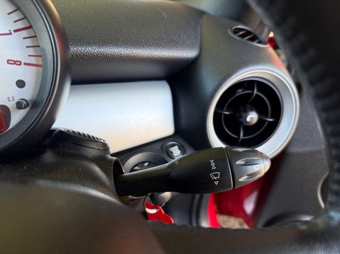 Mini Convertible 1.6 Cooper Auto Euro 5 2dr 23