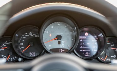 Porsche 911 (991.2) Carrera 4S 15