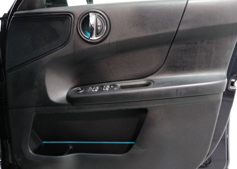 Mini Countryman 1.5 Countryman Cooper Classic Auto 5dr 34