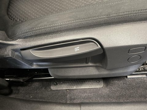 BMW 2 Series 1.5 218i SE MPV 5dr Petrol Manual Euro 6 (s/s) (140 ps) 23