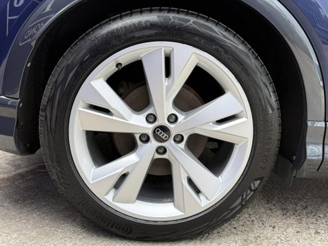 Audi Q4 40 S line SUV 5dr Electric Auto 82kWh (204 ps) 15