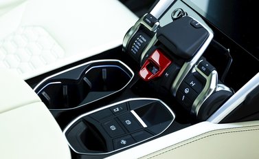 Lamborghini Urus 20