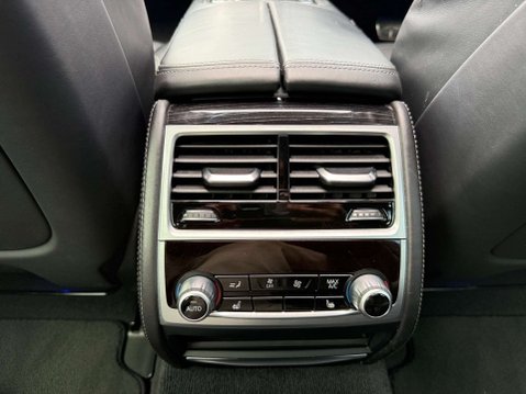 BMW 7 Series 3.0 740ld xDrive M Sport Auto 4WD 4dr 43