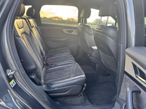Audi Q7 TDI QUATTRO S LINE 45 V6 TDI 8