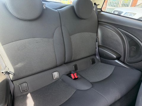 Mini Hatch 1.6 One Auto Euro 6 3dr 23