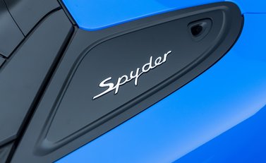 Porsche 718 SPYDER 33