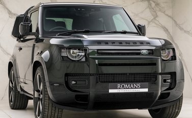 Land Rover Defender 90 X D300 1